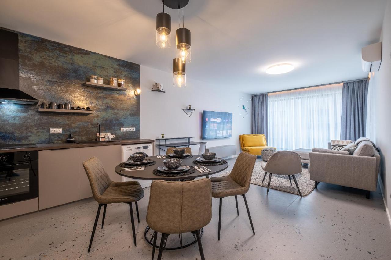 Emirates Lux Apartment And Parking Σόφια Εξωτερικό φωτογραφία