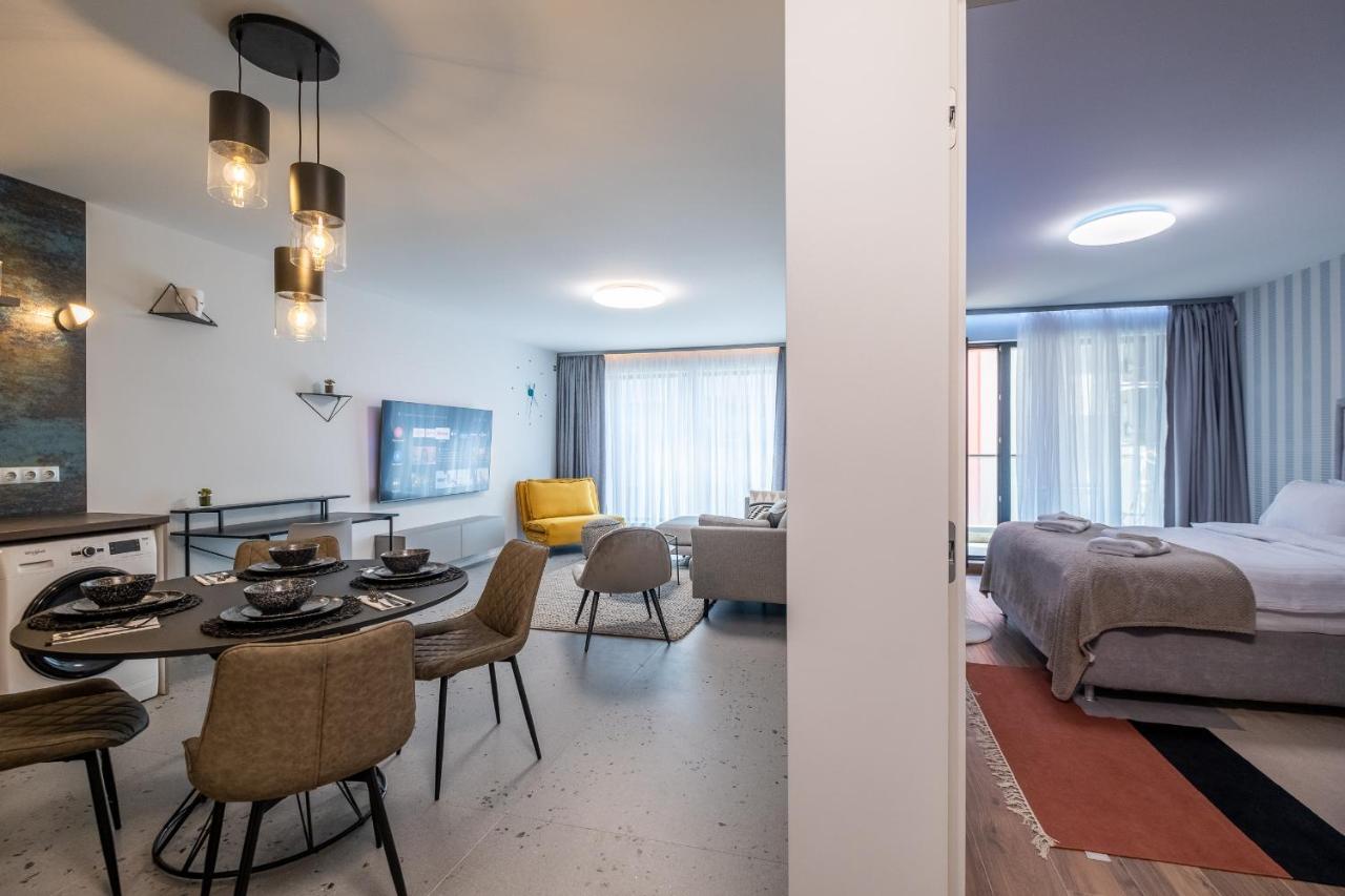 Emirates Lux Apartment And Parking Σόφια Εξωτερικό φωτογραφία